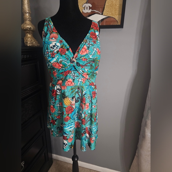 Torrid Blue and Red One Piece Swimsuit with V-Neckline - Picture 4 of 6